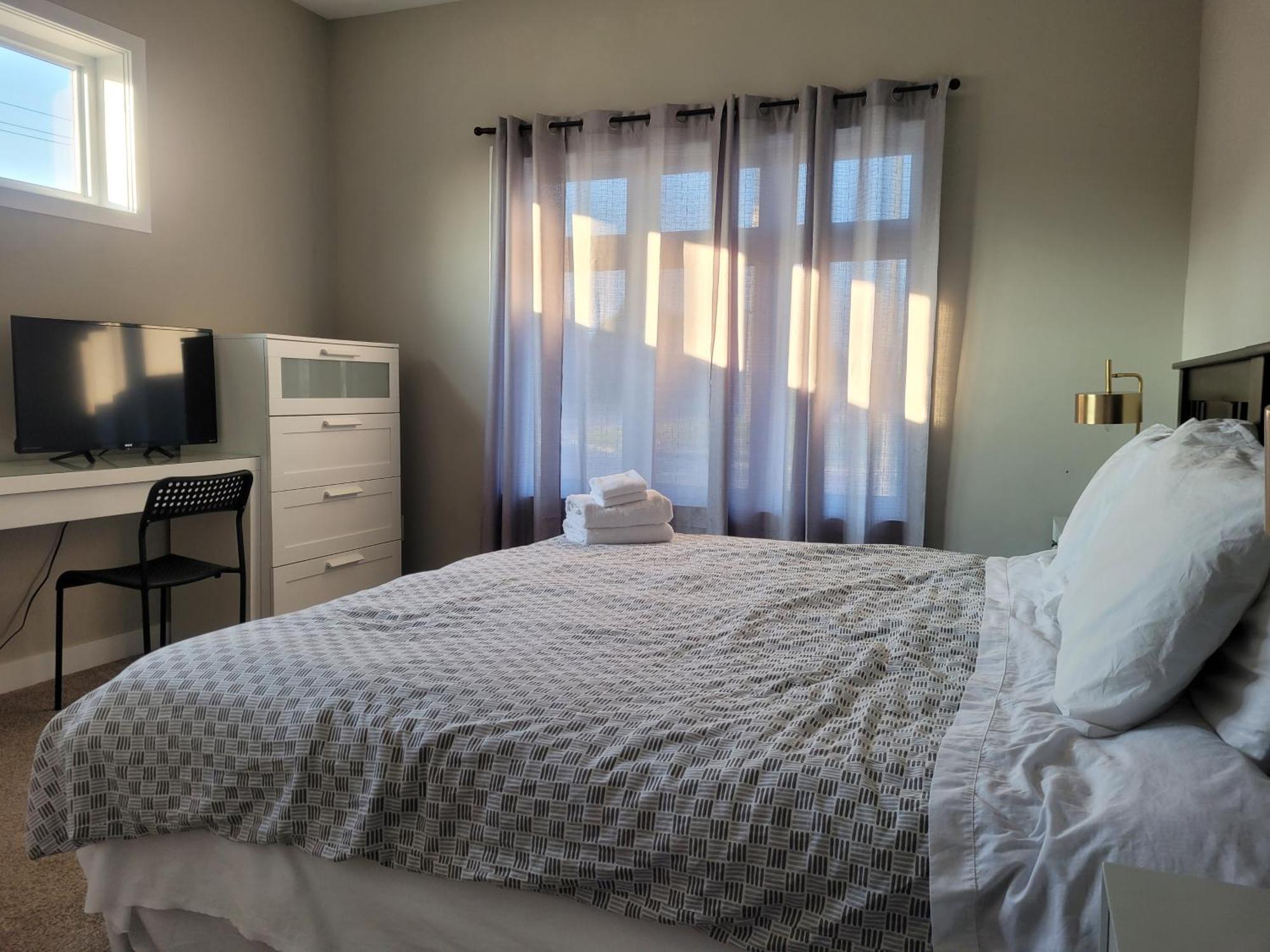 Boardwalk Homes - Executive Guest Rooms & Townhomes Kitchener Esterno foto